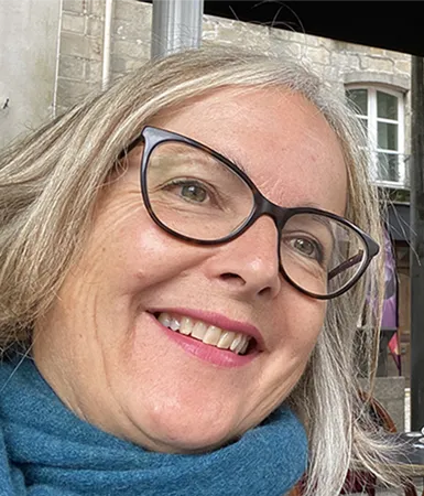 Abigail Heard, traductrice NAATI Français-Anglais à Douarnenez