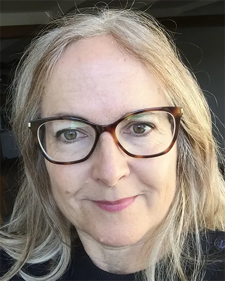 Abigail Heard, traductrice NAATI Français-Anglais à Douarnenez